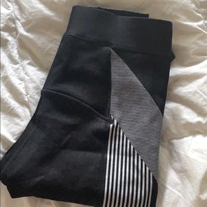 Fabletics Power Hold Ribbed Leggings, Size 6